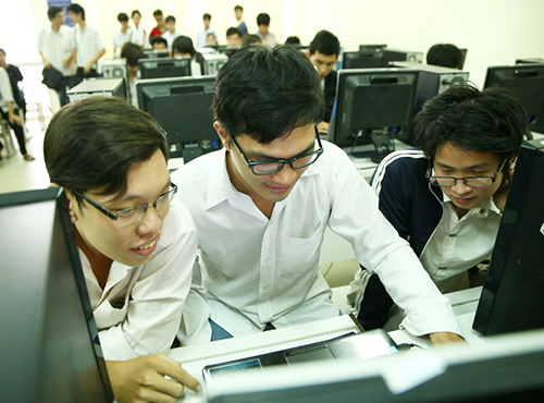 Tuyển Sinh Trung Cấp Công Nghệ Thông Tin Online Từ Xa | Trường Trung Cấp Quốc Tế Sài Gòn